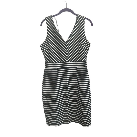 Superfoxx Black White Stripes Sheath Dress, New with Tags - Picture 2 of 6